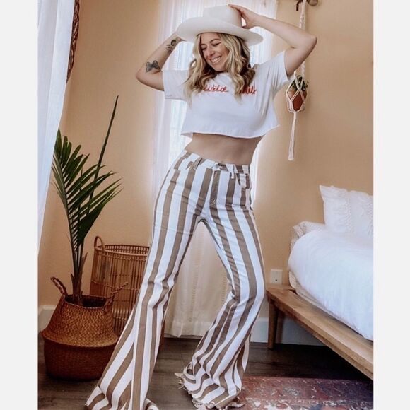 “SWEET JANE” Bell Bottom Flare Jeans - Picture 6 of 16